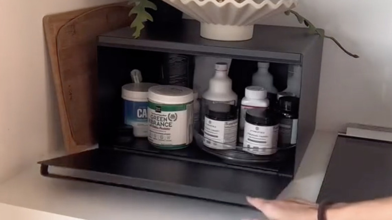 hand opening breadbox storage