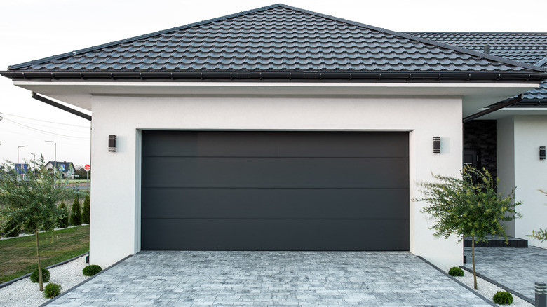 Front-facing house garage