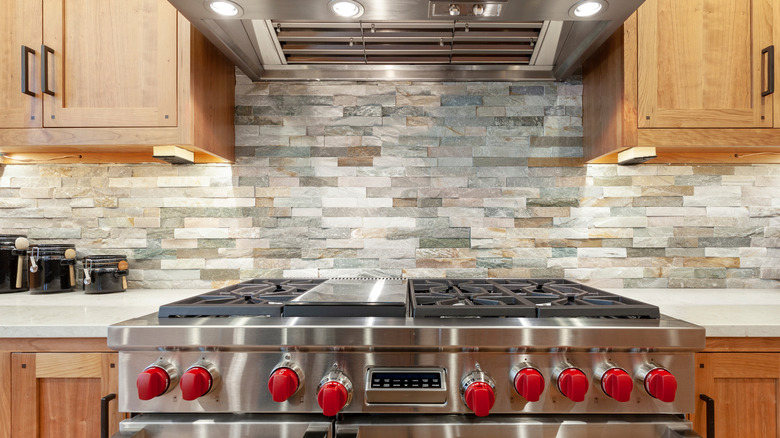 Multicolored backsplash in a kitchen