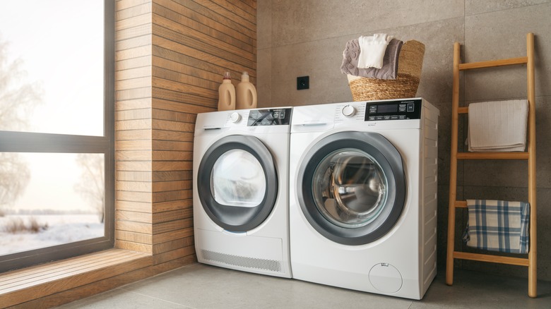 Tidy laundry room