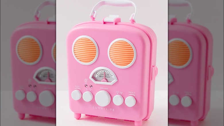 Beach sounds speaker