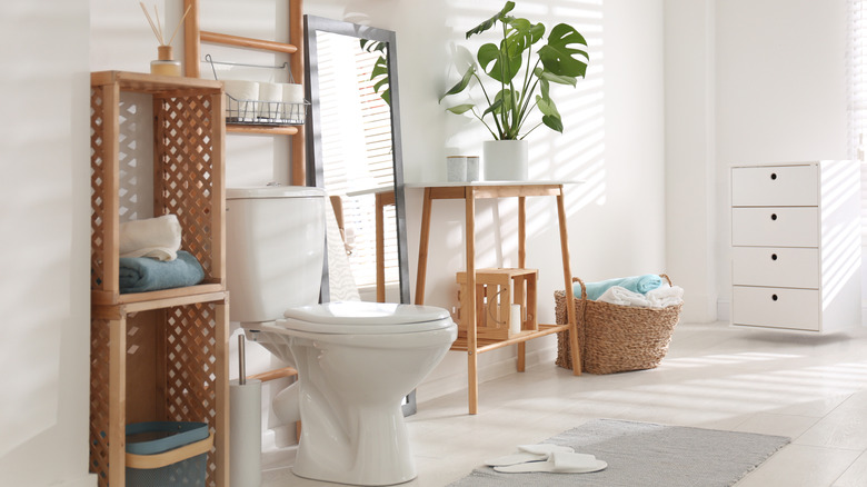 bathroom with wicker elements