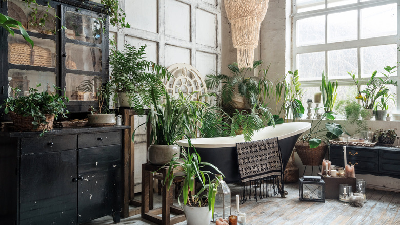 Vintage-inspired bathroom