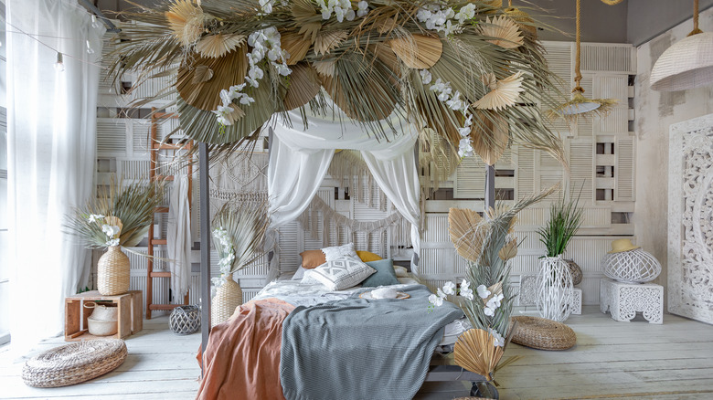 bohemian hanging floral arrangement