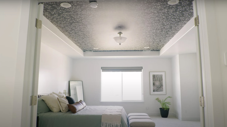black patterned wallpaper on ceiling