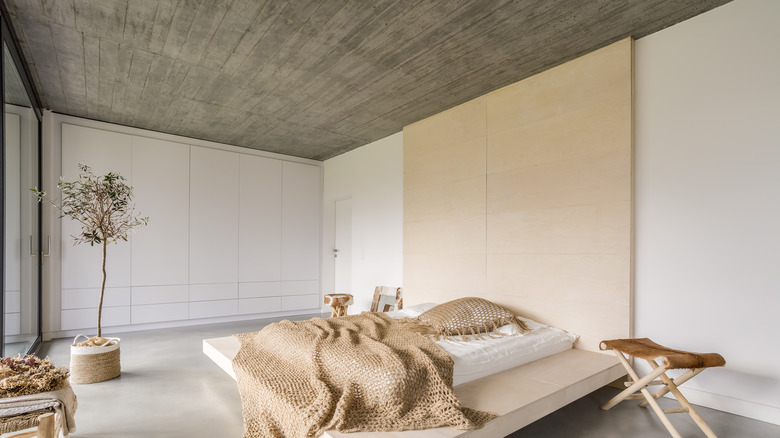 gray wood on bedroom ceiling