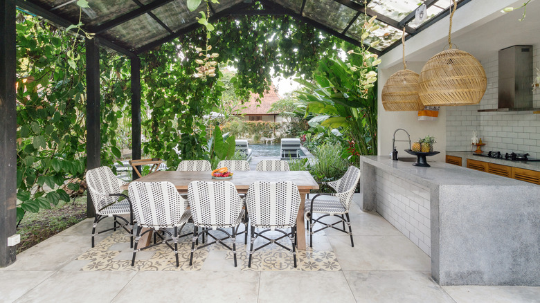 styled patio with outdoor kitchen