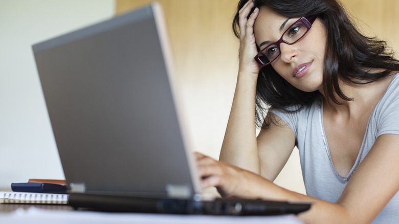 woman with computer
