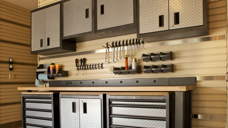 garage cabinets