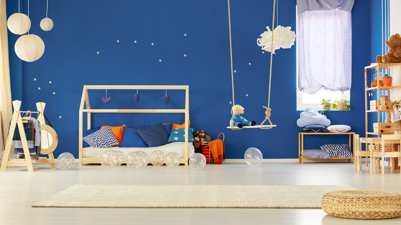 kids room with stars 