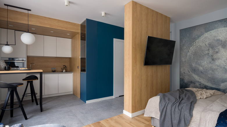 Pine and teal studio