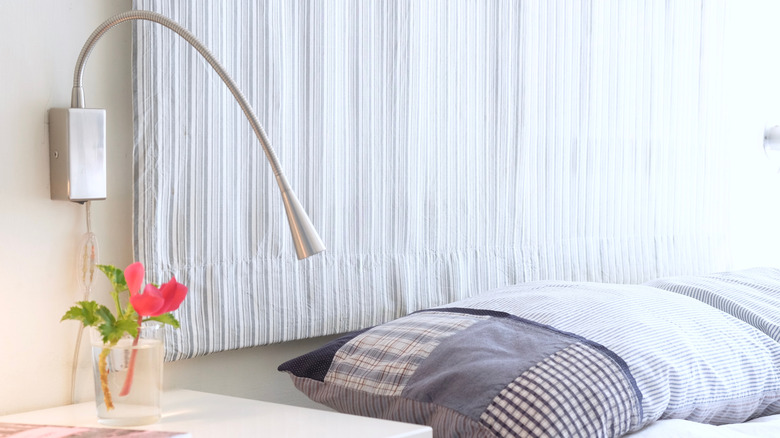 adjustable reading light over bed