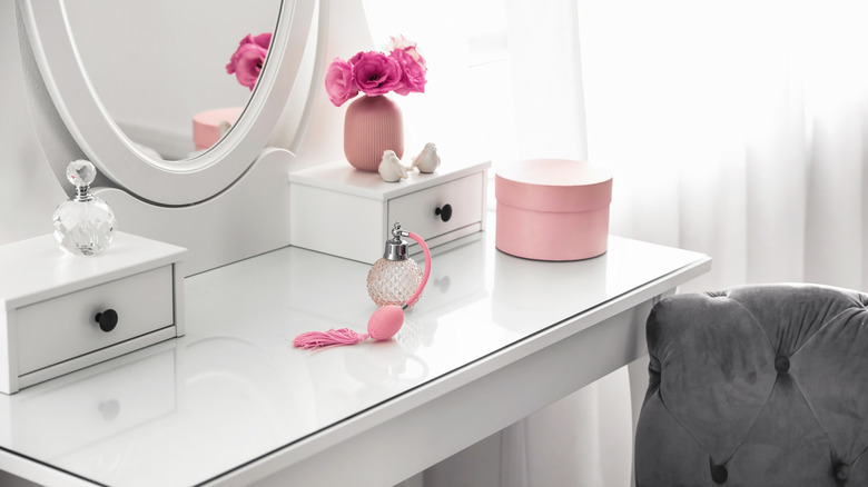 pretty vanity 