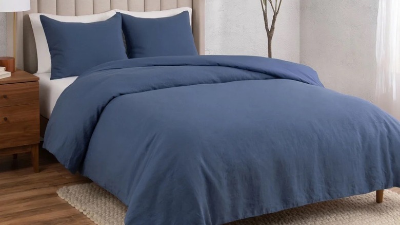 Duvet cover and shams in blue