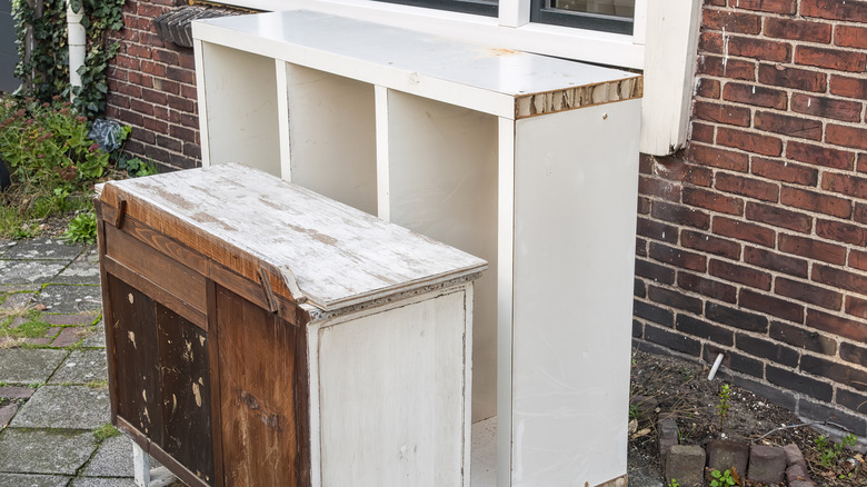 kitchen cabinets