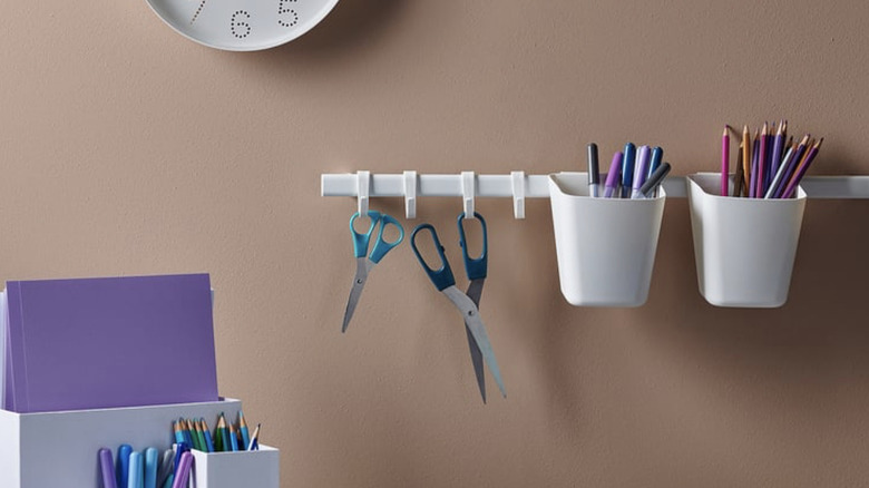 IKEA SUNNERSTA rail with 4 hooks and 2 containers