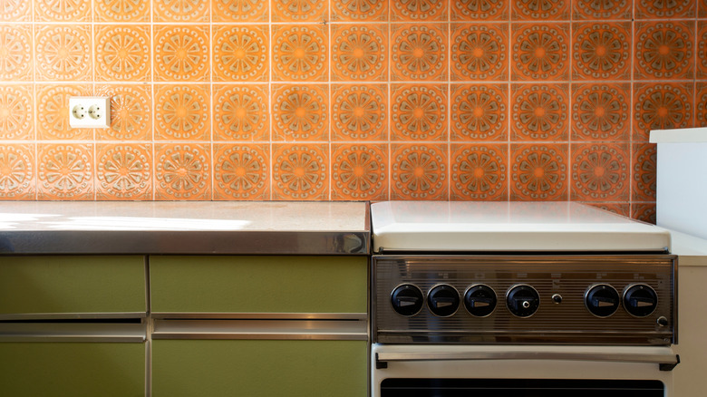 green kitchen cabinets
