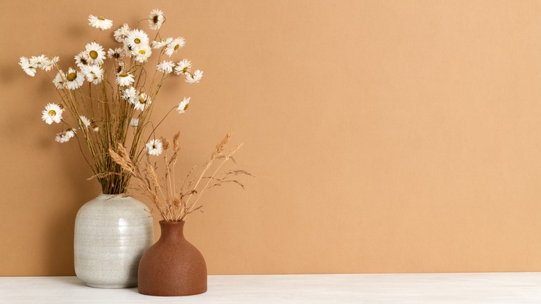 dried daisies and wheat