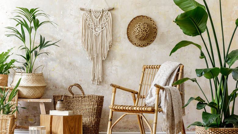 macrame wall hanging