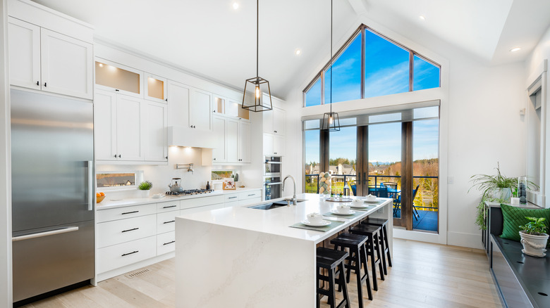 Modern farmhouse kitchen