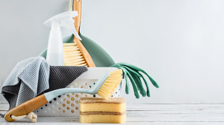 cleaning supplies