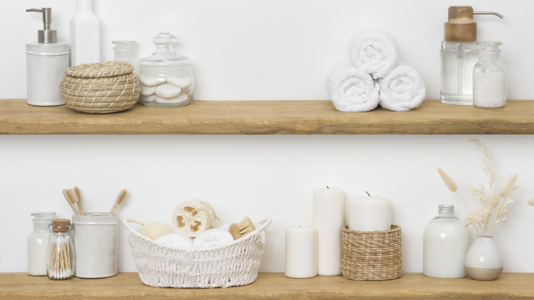 How to Decorate Bathroom Shelves Like a Pro