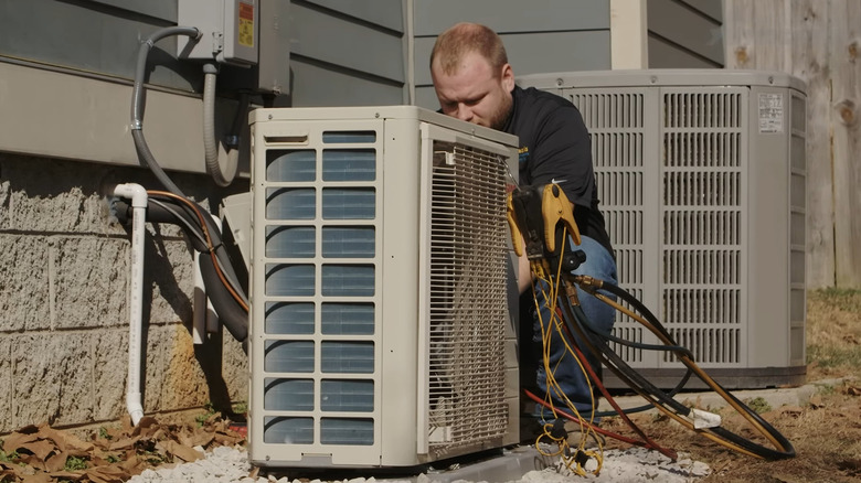 a contractor installs an Amana HVAC system