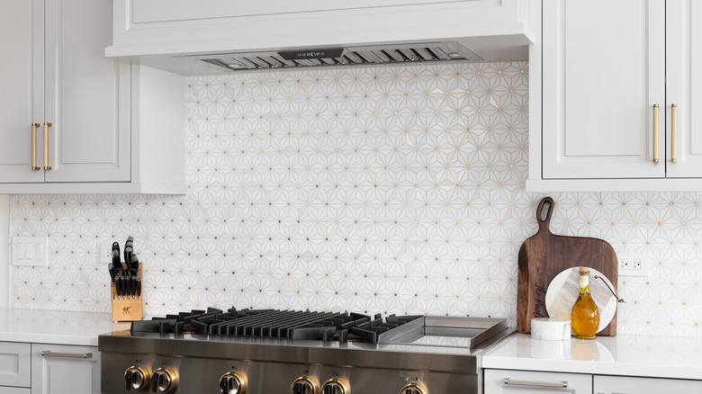 Kitchen backsplash