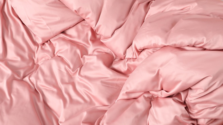 pink bedding