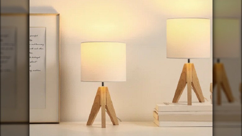 wood tripod lamp