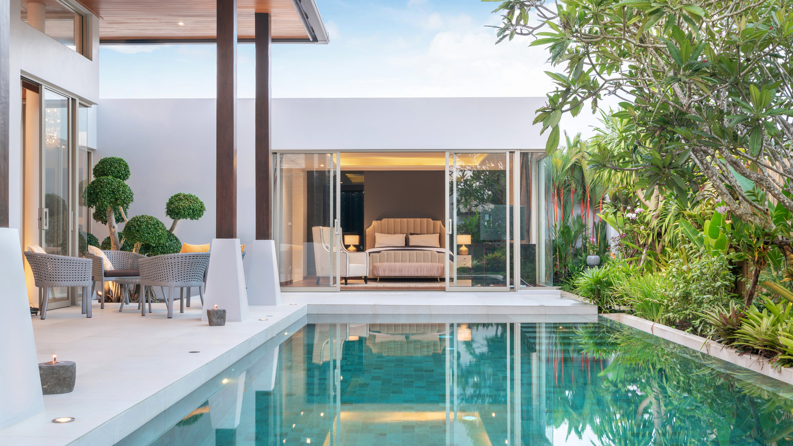 30 Amazing Tropical Homes You Can Rent On Airbnb