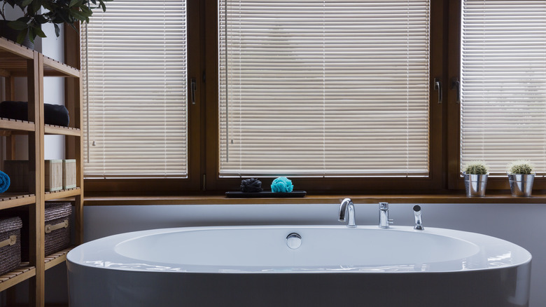 chic bathroom