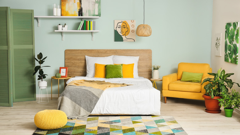 mint green walls in bedroom