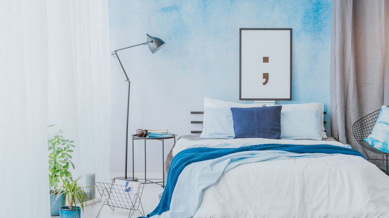 ombre blue walls