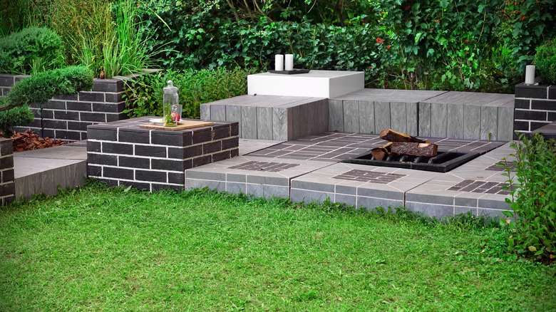 Modern open fireplace