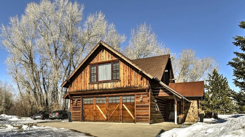 View of 30 Gorgeous Mountain Houses You Can Rent On Airbnb