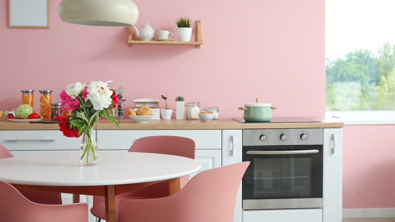 Modern pink kitchen 