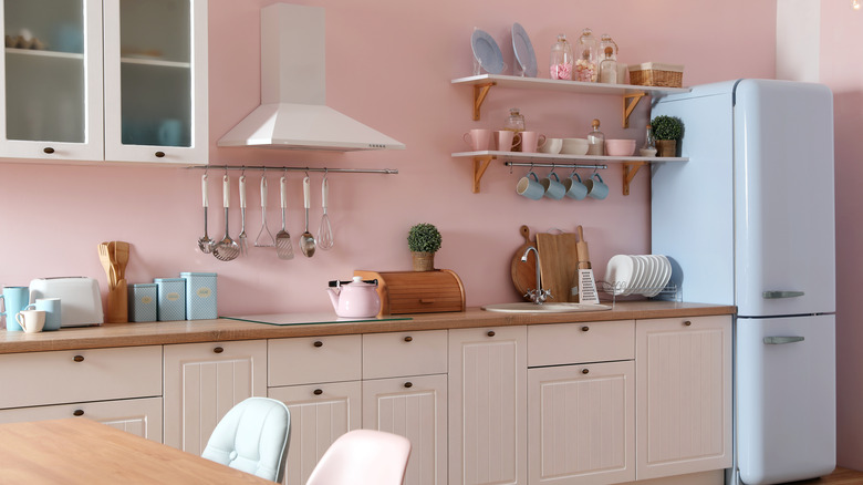 pink kitchen