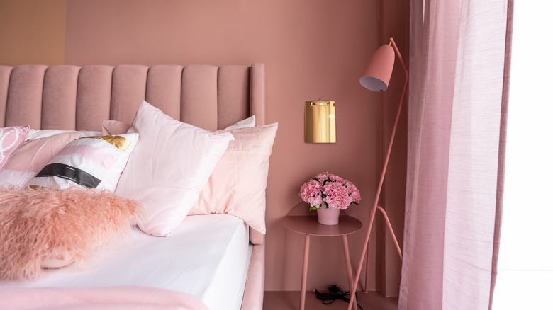 mauve bedroom 