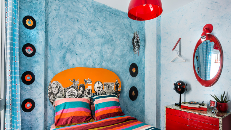 vintage bedroom