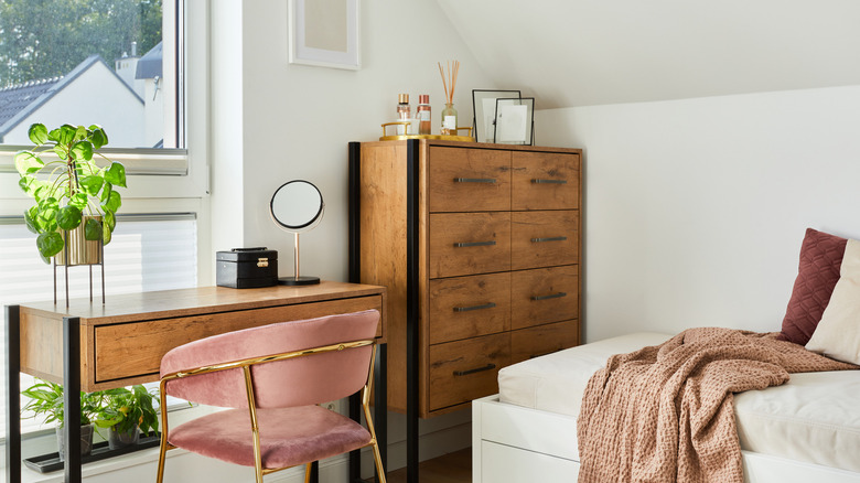 pink and tan home office