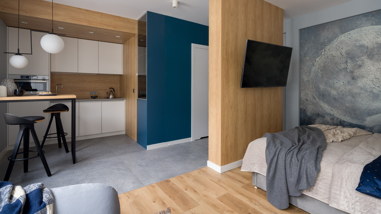 neutral tones in apartment