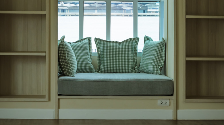 dormer window seat