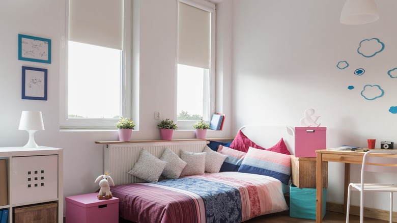 kids room with blackout blinds