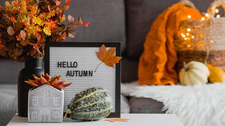 Fall décor on coffee table