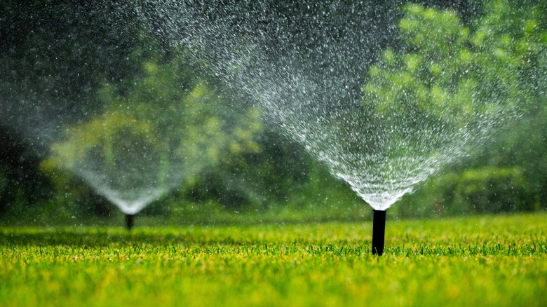 Automatic sprinkler