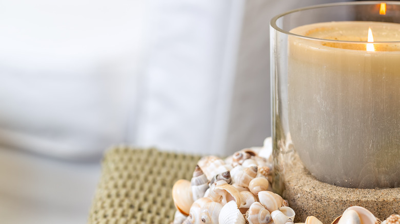 shabby chic candles with shells