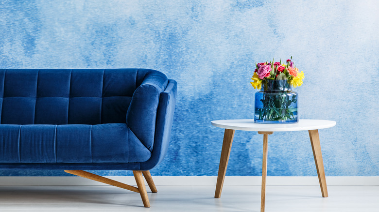 blue ombre painted walls