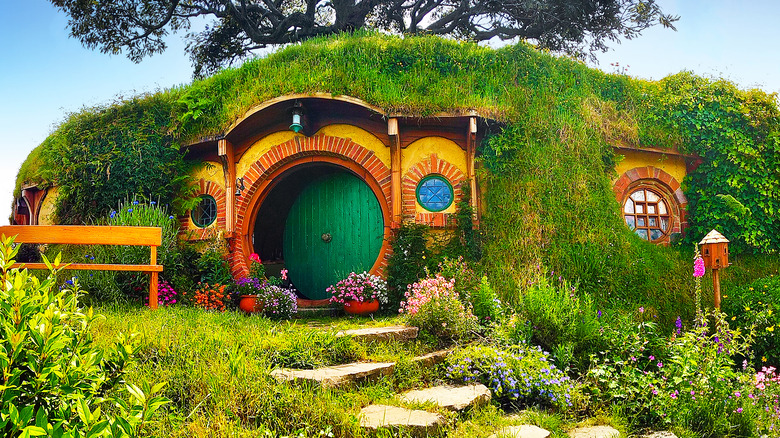 14 Cutest Custom and Prefab Hobbit Houses for Tiny Living 