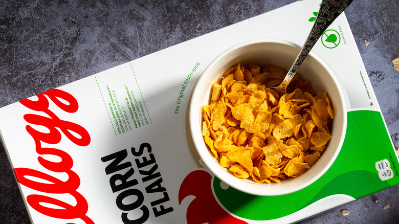 Kellogg's Corn Flakes package